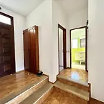 Vila Santo Antonio - By Hd